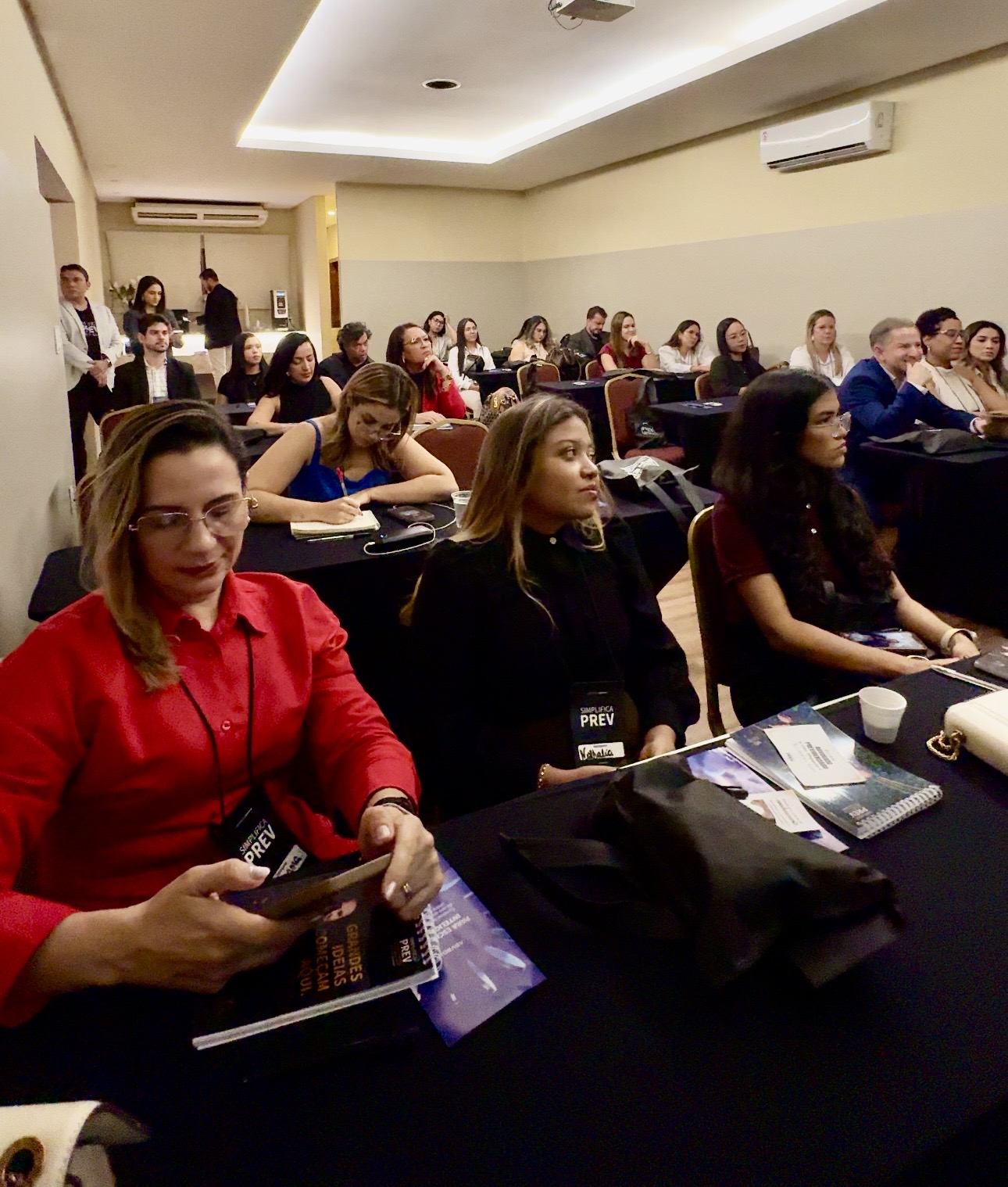 Participantes no auditório do Simplifica PREV
